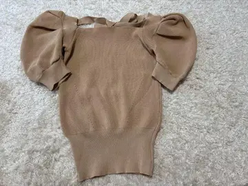 나르시스 퍼프 슬리브 니트 반팔