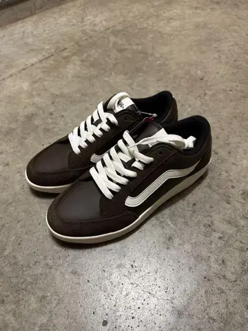 택 포함 새상품 VANS 브라운 스니커즈