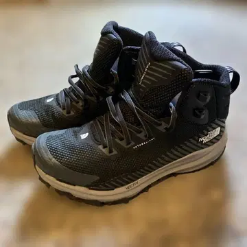 Vectiv Fastpack Mid FUTURELIGHT 등산화