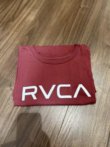 RVCA 빨간색 L 사이즈 T셔츠