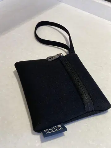 미사용 새상품 muta 무타 마린 블랙 파우치 지퍼 포함