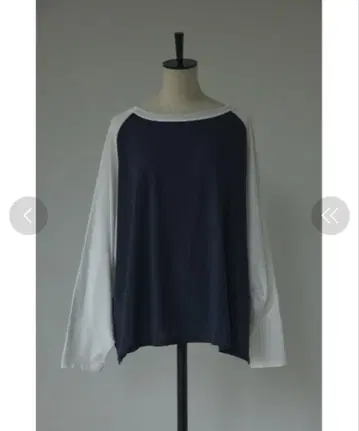 BLACK BY MOUSSY 래글런 슬리브 오버 상의