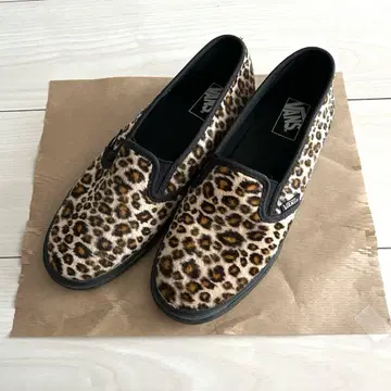 새상품급! VANS 반스 슬립온 레오파드 무늬 23.5cm US 6H