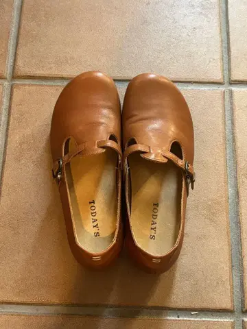 [ TODAY'S ] 가죽 메리제인 슈즈 브라운 24cm