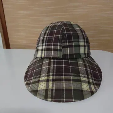 유니클로 UV컷 롱 브림 캡 (체크 무늬 캡 조절 기능 포함)