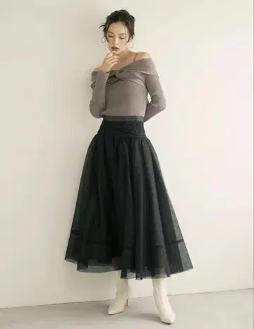 LILY BROWN 블랙 샤샤 스커트 사이즈 0