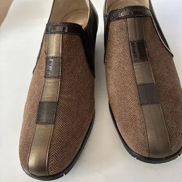 SALON DE GRES 브라운 트위드 슬립온 펌프스 24.5cm