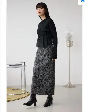 AZUL 레오파드 자카드 타이트 스커트