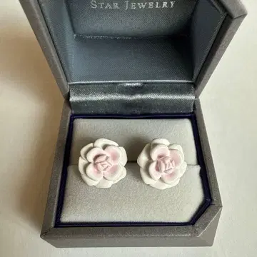 STAR JEWELRY 꽃 모티브 귀걸이