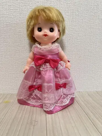 멜짱 핑크 드레스 인형