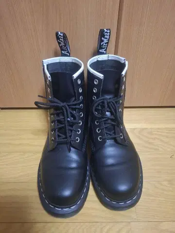닥터마틴 [일본 한정판] 부츠