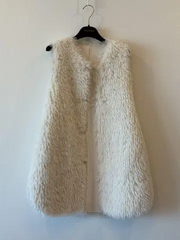 [ BARNEYS NEW YORK/바니스뉴욕 ] 퍼 베스트