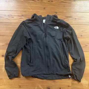 THE NORTH FACE 블랙 후드 부착 윈드 브레이커