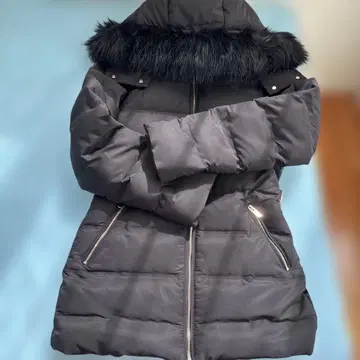 ZARA 스테디셀러 다운 코트