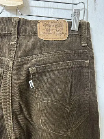 LEVI'S 코듀로이 캐주얼 팬츠 브라운