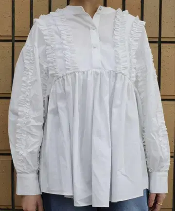 hibiniti frills line blouse