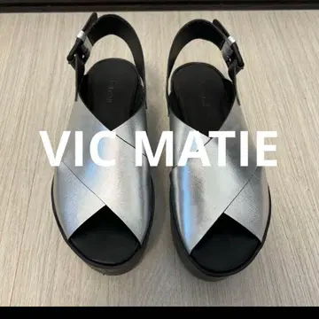 VIC MATIE 통굽 샌들