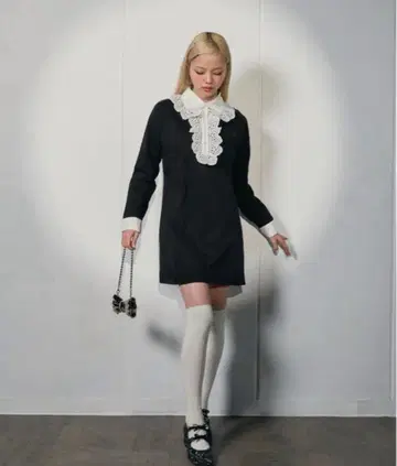 Treat Urself 블랙 미니 원피스