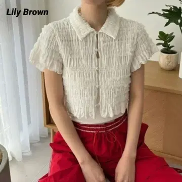 새상품급 Lily Brown 튤 셔링 블라우스 화이트 익명 배송