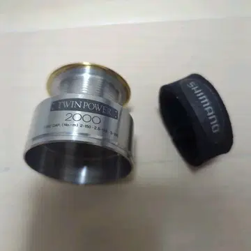 새상품급 시마노 02 트윈 파워 2000 정품 스풀 SHIMANO
