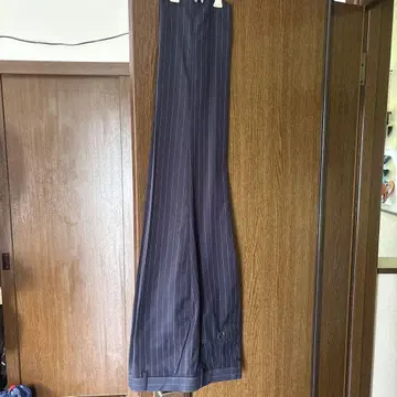 네이비 스트라이프 슬랙스