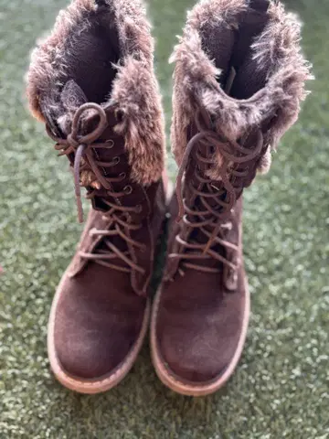 퍼 달린 브라운 미들컷 부츠 Wanted boots