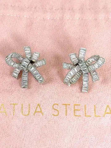 LATUA STELLA 브라이덜 리본 테이퍼드 귀걸이