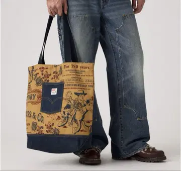 LEVI'S x Toy Story AOP 토트백 '베이지'