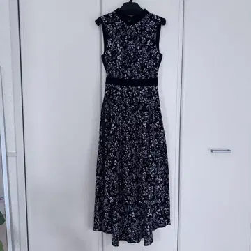 새상품급 TED BAKER 테드베이커 꽃무늬 원피스