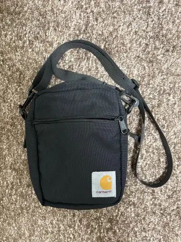 Carhartt 블랙 숄더백
