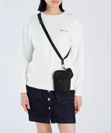 아네스 베. 숄더백 블랙