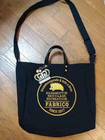 FABRICO 파브리코 숄더백 참 포함