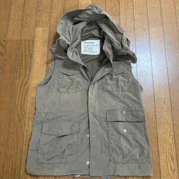 URBAN REREARCH 후드 부착 베스트