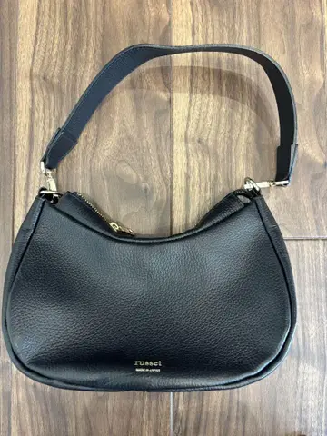 러셋 숄더백