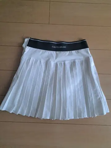 CASTELBAJAC 화이트 플리츠 스커트