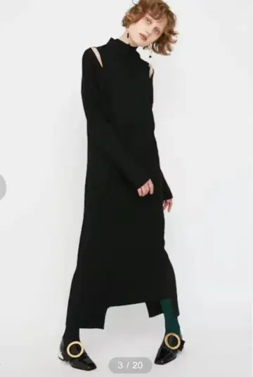 UN3D. SHOULDER OPEN KNIT OP