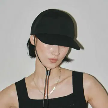 [ 새상품급 ] todayful 가죽 코드 캡