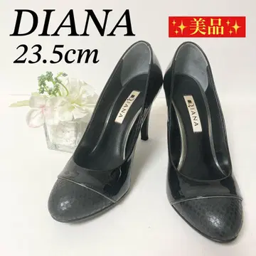 새상품급 다이애나 펌프스 에나멜 블랙 23.5cm