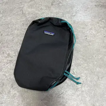 파타고니아 블랙홀 큐브 블랙