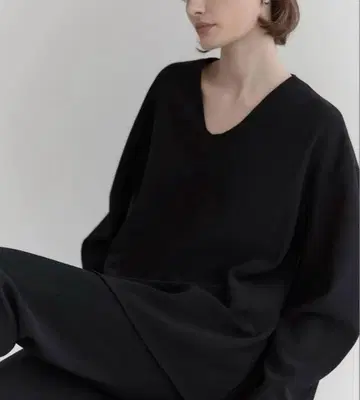YONFA V넥 풀오버 사이드 슬릿