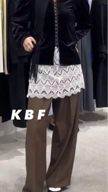 새상품급 KBF 레이스 레이어드 팬츠