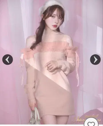 미셸 마카롱 튤 프릴 오프숄더 니트 원피스 핑크