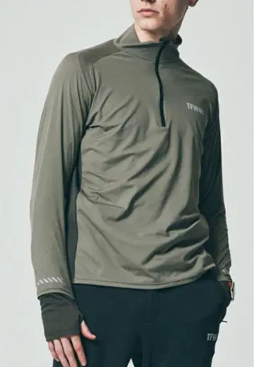 TFW49 TRAINING HALF ZIP L/S TSHIRT 사이즈 M