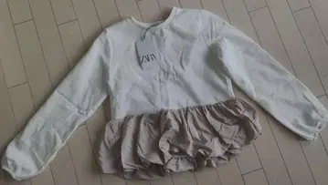 새상품 ZARA 페플럼 트레이닝복