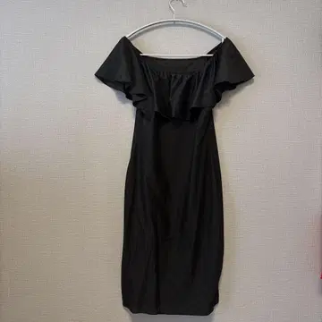 빅토리아 시크릿 블랙 오프숄더 원피스