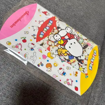 산리오 기프트 박스 포차코 & 키티/키키라라/시나몬 등 총집합