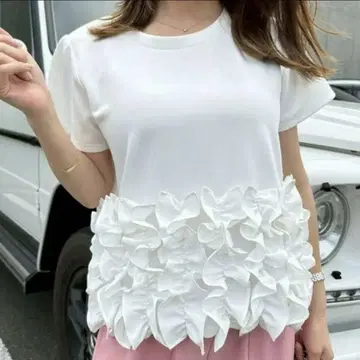 새상품 Myu 프릴 장식 화이트 반팔 티셔츠
