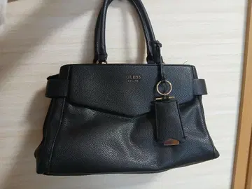 GUESS 블랙 핸드백