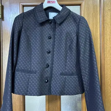 Leilian 브라운 퀼팅 자켓과 스커트