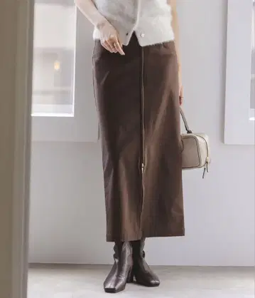 Noble 컴포트 스트레치 지퍼 타이트 스커트 36 브라운 미사용